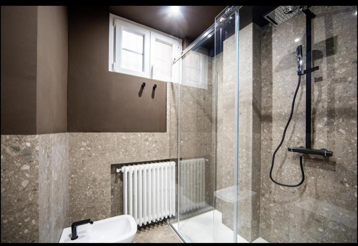 New Amazing Bilo Apartment In The Heart Of Milan From Moscova Suites Apartments Group 외부 사진